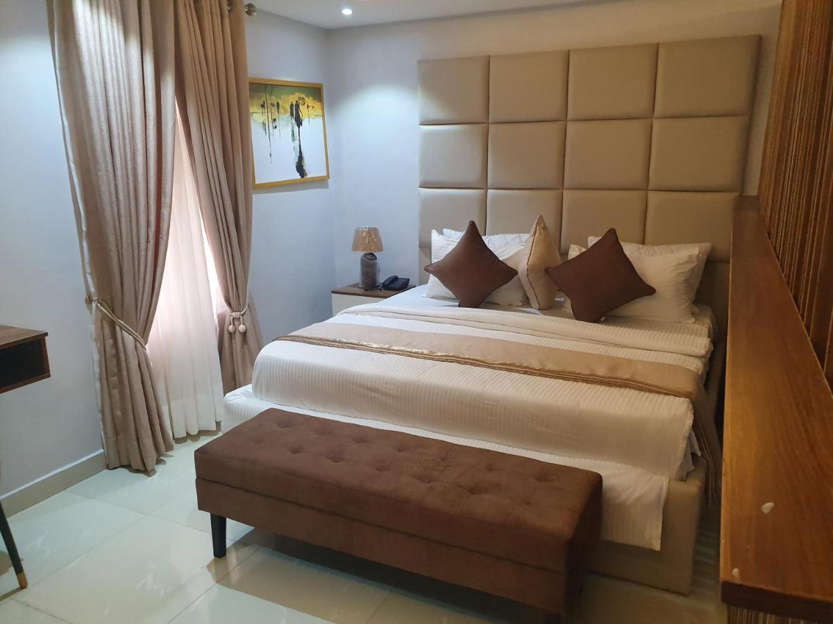 Choice Luxe Lagos Ikeja Exterior photo