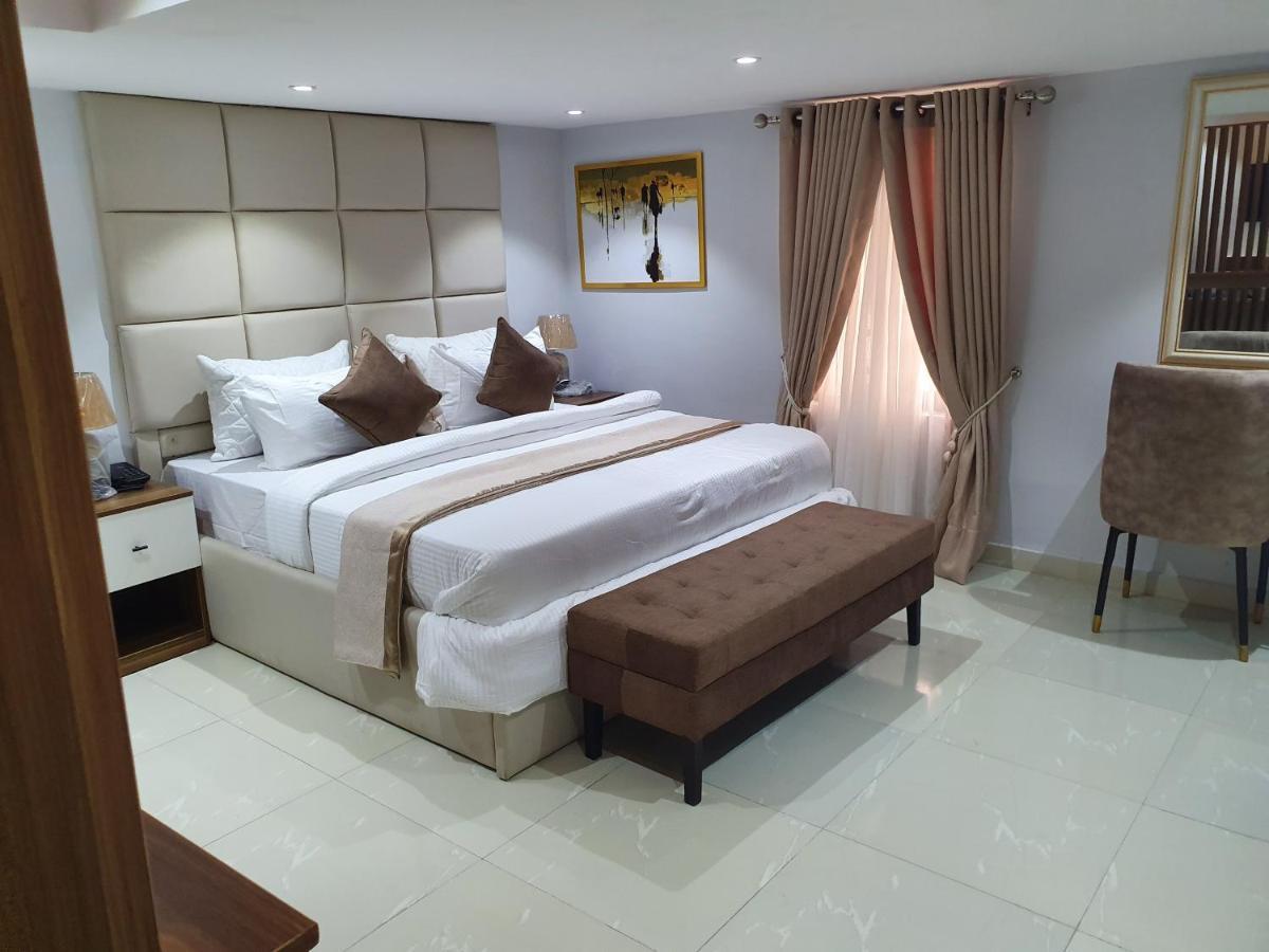 Choice Luxe Lagos Ikeja Exterior photo