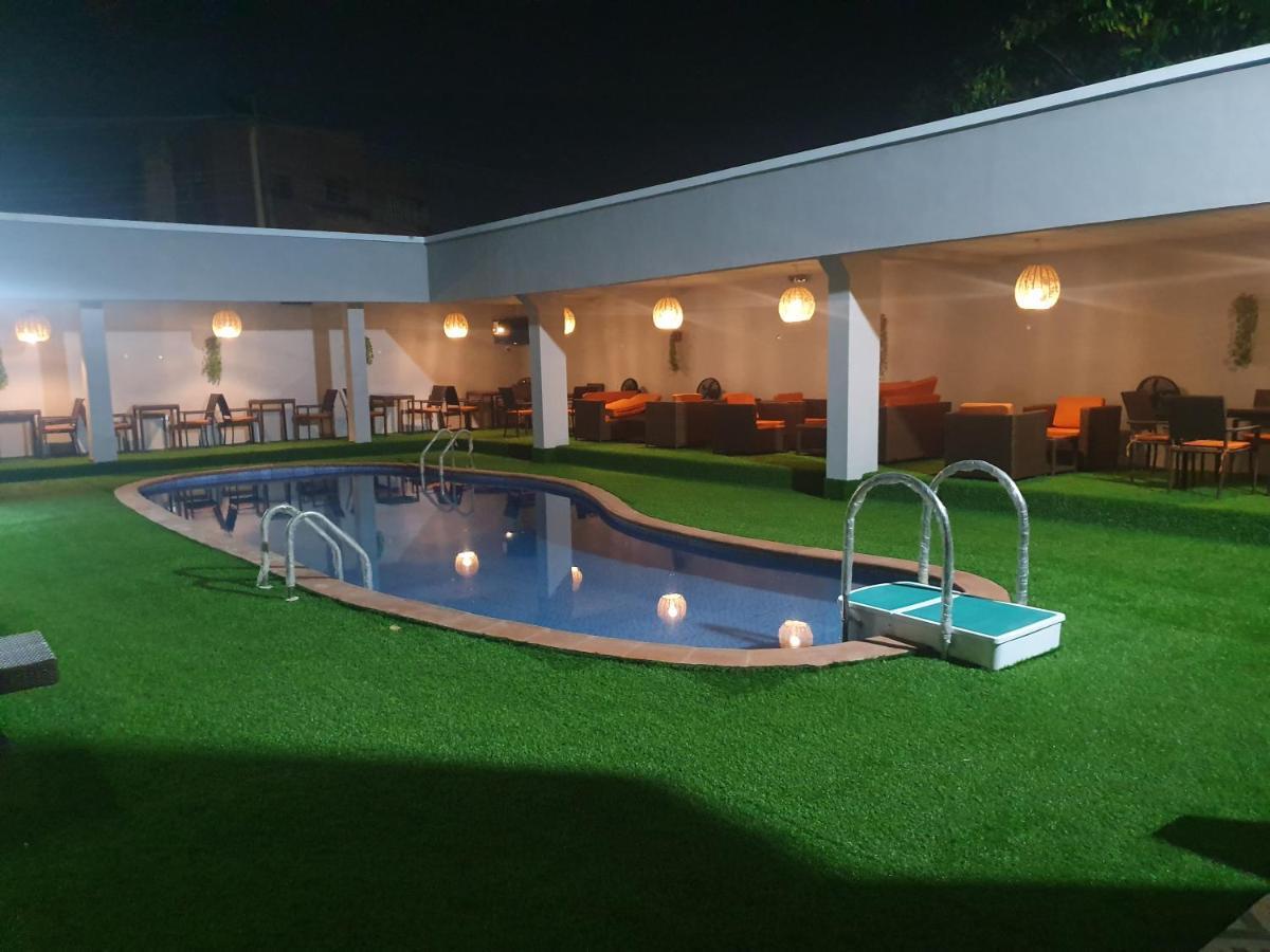 Choice Luxe Lagos Ikeja Exterior photo